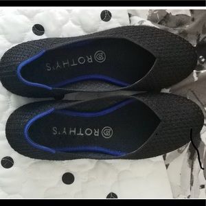 Rothy's Shoes - Rothy’s honeycomb black! Rothy's Shoes - Rothy’s honeycomb black!